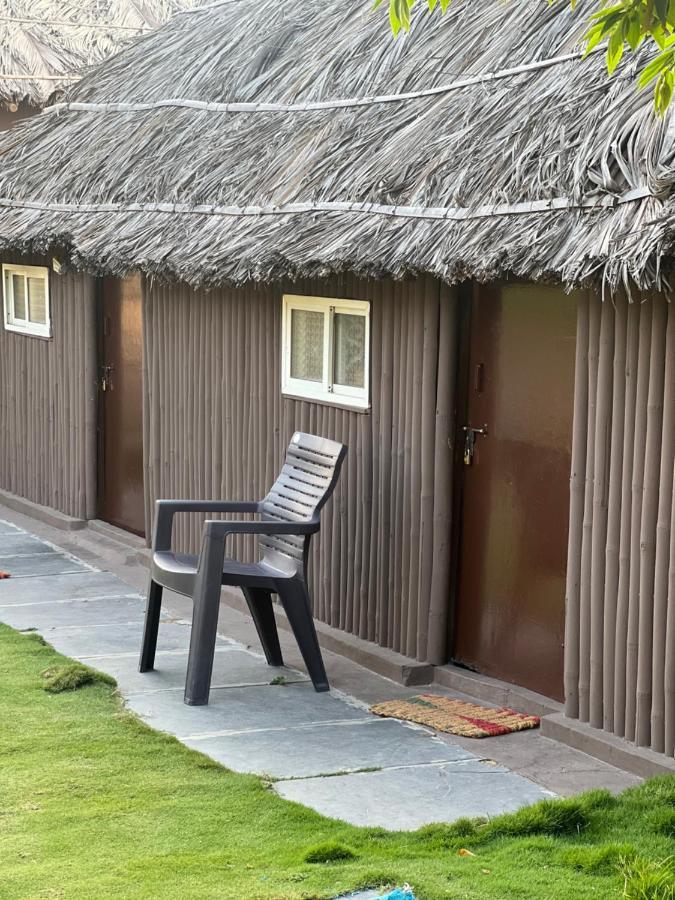 Hotel Hippie Land Hampi Exterior foto