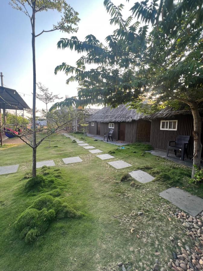 Hotel Hippie Land Hampi Exterior foto