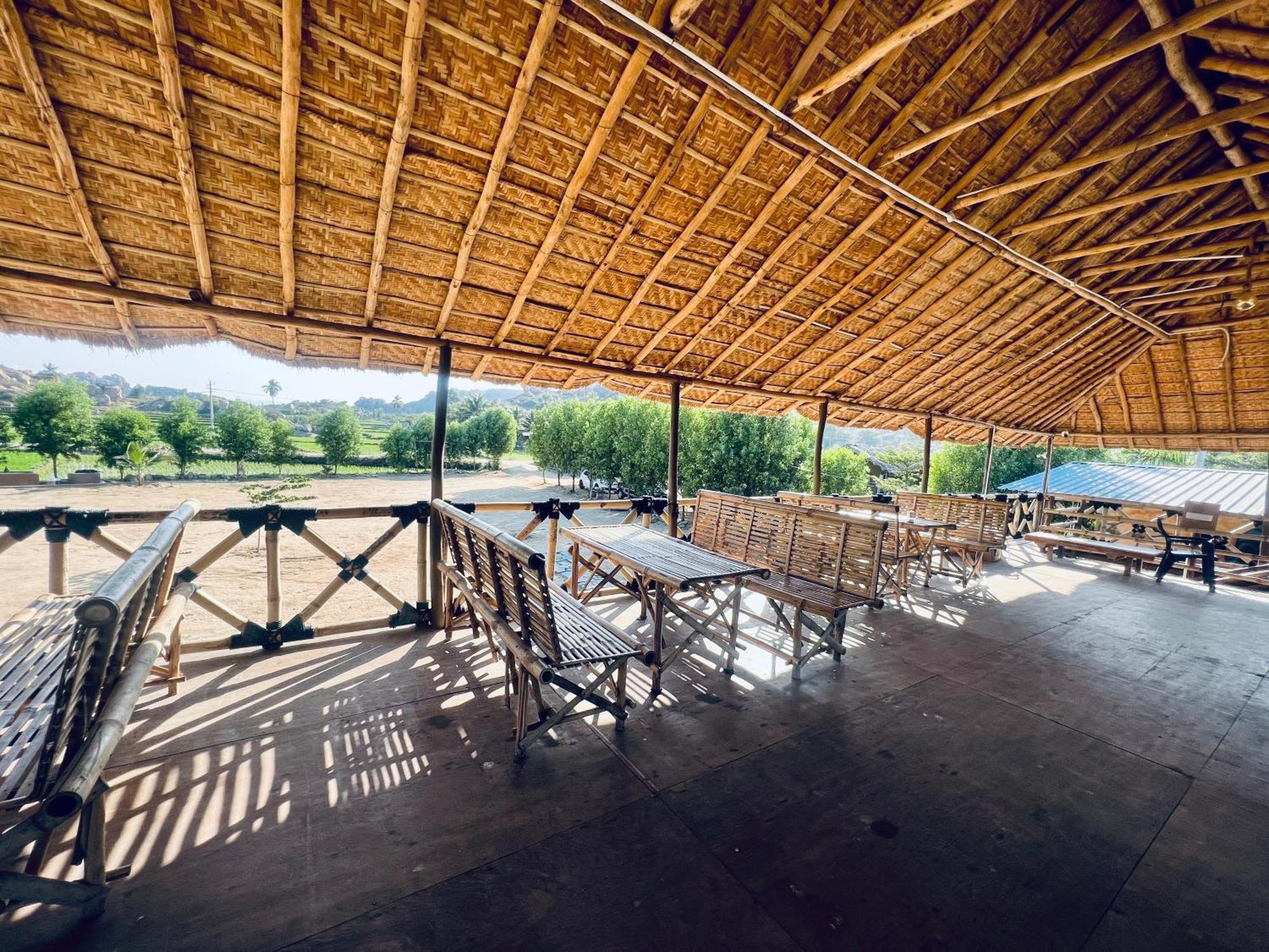 Hotel Hippie Land Hampi Exterior foto